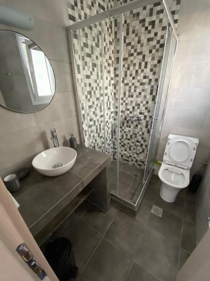 Cosy Studio 2 Minutes Walking From The Beach Anavyssos Bagian luar foto